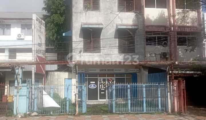 Dijual Ruko 3lantai Jl. Sam Ratulangi Manado
