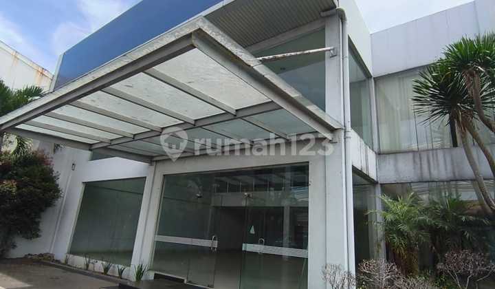 Disewakan Gedung Showroom di Main Road Kopo Bandung Disewakan Gedung Showroom di Main Road Kopo Bandung