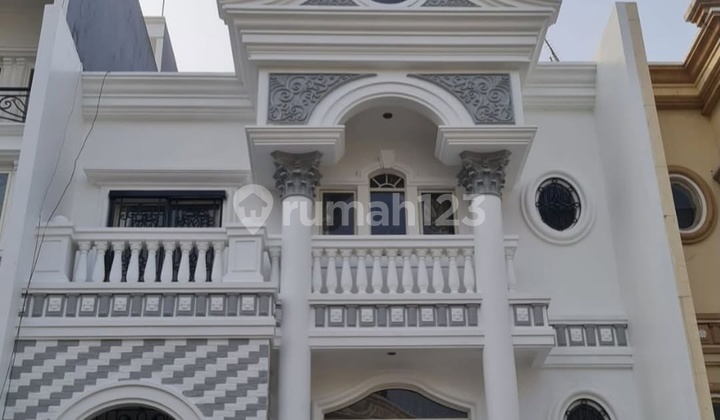 Rumah Disewakan Pantai Indah Kapuk Rumah Disewakan Pantai Indah Kapuk