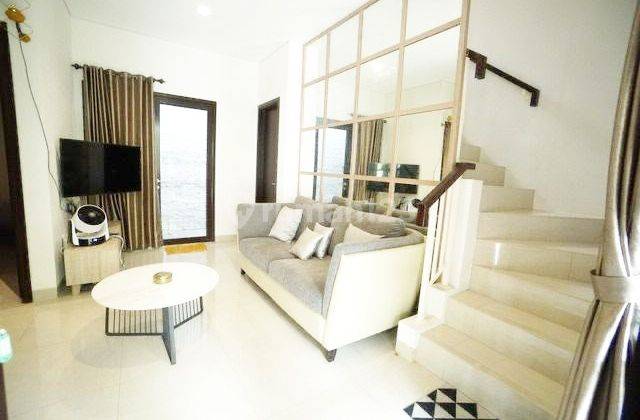 Rumah Bagus Sekali Furnished The Mozia Cluster Amarine Bsd City (Dna 2