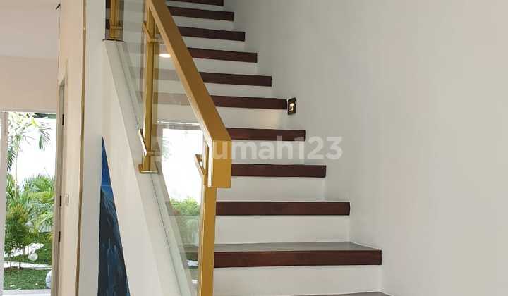Rumah Mewah di Kawasan Kav Dki H Brit Kondisi Rumah Baru Dan Rapi 2
