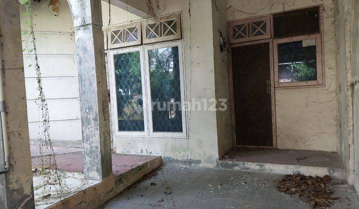 Rumah Tua Dihitung Tanah di Karawaci Tangerang Lokasi Strategis 1