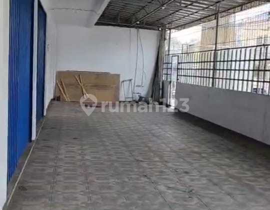 Ready-to-Use Shophouse in Duri Kosambi, West Jakarta, Strategic Location