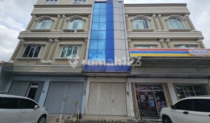 Ruko 3 Lantai Strategis di Karawaci Tangerang Nego