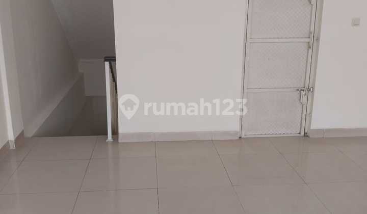 Ruko Crown Siap Pakai di Green Lake City Lokasi Strategis Ruko Crown Siap Pakai di Green Lake City Lokasi Strategis