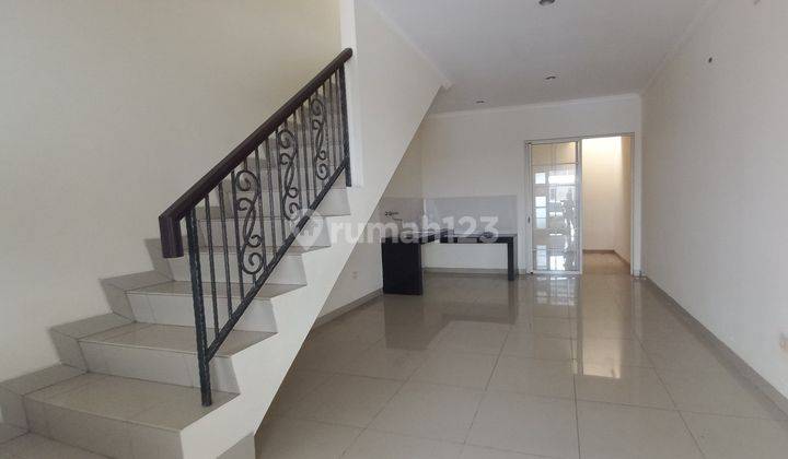 Rumah di West Europe Green Lake City 4x15 1