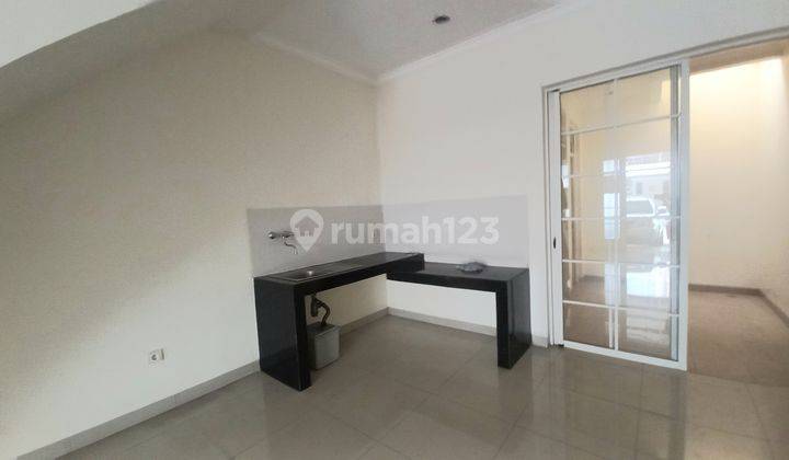 Rumah di West Europe Green Lake City 4x15 2