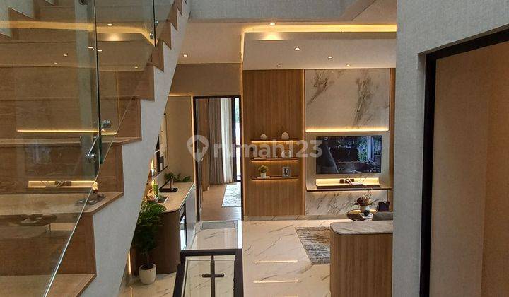 Rumah Premium Di South Tresor Metland Cyber Puri 2