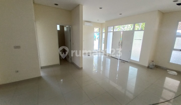 Cepat.! Rumah Hook di Green Lake City Cluster Ameriks Latin Jakarta Barat Tangerang.