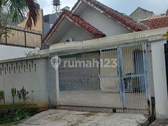Rumah Tua Hitung Tanah di Permata Buana Jakarta Barat Nego 1