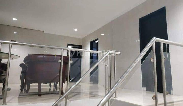 Rumah Hunian bagus dan Terawat di Cempaka Putih Lokasi Strategis  2