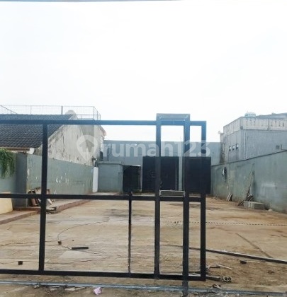 Land and Buildings in Raden Saleh Tangerang Strategic Location.