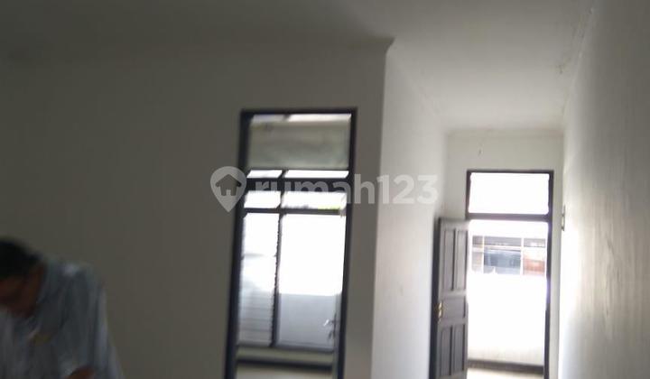 2-Story Shop House in Serang Banten Ready to Use Strategic Location Negotiable 2