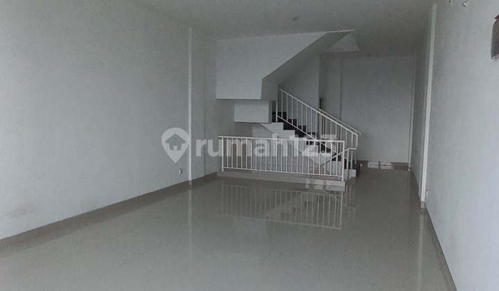 Disewakan Ruko Hadap Jalan Raya Hasyim Ashari Pinang Tangerang