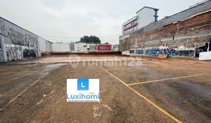 Land for Rent on Jl. Raya Arteri Permata Hijau, Land Area 926m2, Suitable for Business