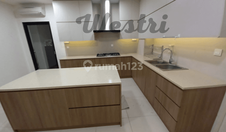 Apartemen Pakubuwono Signatures 4br sz 385m Full Furnised  2