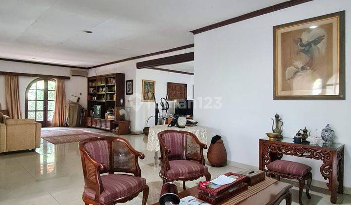 Dijual Rumah Classic di Kebayoran Baru Jakarta Selatan 1