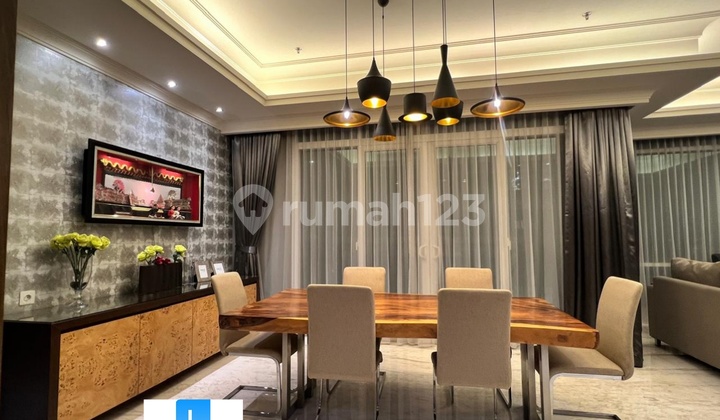 Dijual Apartemen Botanica Sz 157m2 Type 2bed+1 Full Furnish Private Lift, High Floor