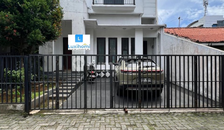 For Sale Exclusive House and Boarding Houses in Kemang, South Jakarta, Land Area 485m2