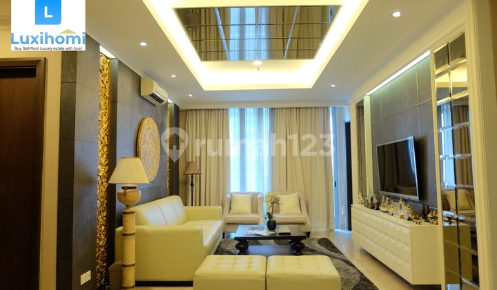Disewakan Apartemen Residence 8 Senopati, Jakarta Selatan 3 Bed Private Lift Luas 180M2 Furnished