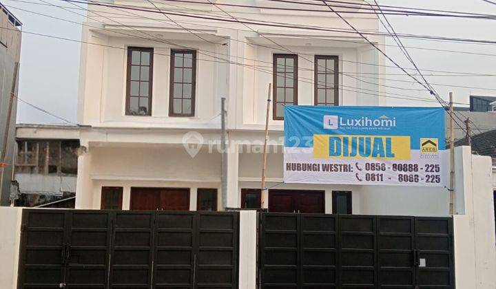 Turun Harga Dijual Ruko 3Lt di Jalan Bangka 8, Bagus, Lokasi Stategis Jakarta Selatan  1