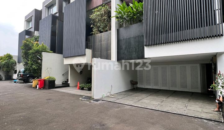 For Sale Townhouse Ready to Occupy With Pool, Near Tb Simatupang Toll Gate