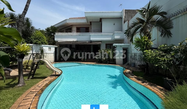 For Sale Luxurious Spacious 914m2 House Near Golf Pi and Pondok Indah Mall, South Jakarta