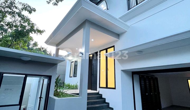 Dijual Rumah Brand New Modern Tropical 2Lt Luas 373M2 di Cilandak Tengah, Dekat Mall Citos & Toll Dijual Rumah Brand New Modern Tropical 2Lt Luas 373M2 di Cilandak Tengah, Dekat Mall Citos & Toll
