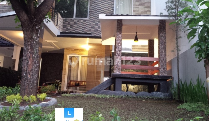 For Sale: Beautiful 2-Storey House in a Cluster in Cibubur, Land Area 130m2, 3+1 Bedrooms, Semi-Furnished