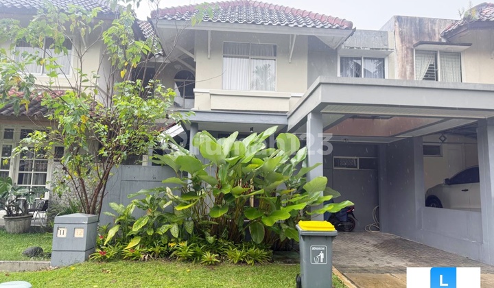 Dinual House in Cluster Padma Front View Rancamaya Golf Estate, Sturdy Building, Furnished for Sale, Close to Toll Access.