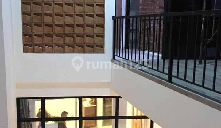 Rumah Mewah Bandung Style Urban. 2 Lantai Rumah Mewah Bandung Style Urban. 2 Lantai