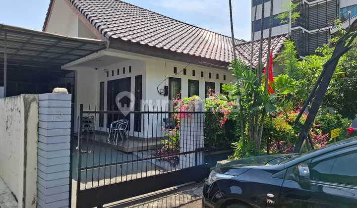 Dijual rumah di jaksel 6br bagus