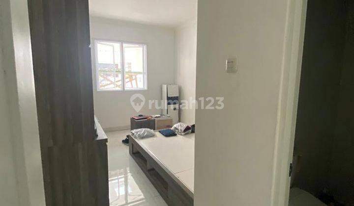  Rumah Baru SHM - Sertifikat Hak Milik di KAV. DKI, Pondok Kelapa Unfurnished 2