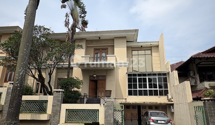 Rumah Nego SHM di Komplek Perumahan Puri Cinere Mewah Rumah Nego SHM di Komplek Perumahan Puri Cinere Mewah