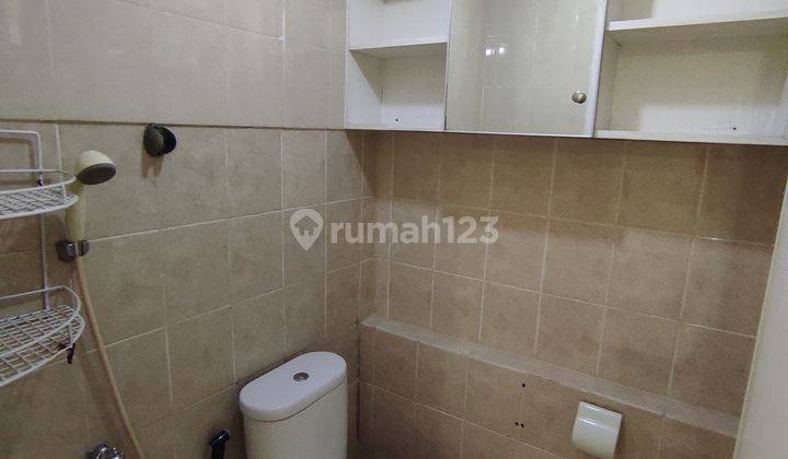 Sewa 2br bulanan view kolam apartemen green bay pluit jakarta utara 2