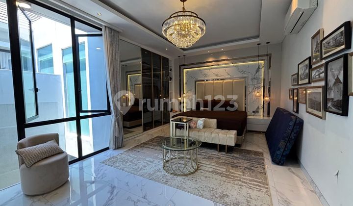 Aruba Villa Butuh Laku Cepat... Dijual 2 Rumah Jejer Modern Minimalis Ciamik Pakuwon City Aruba Villa Butuh Laku Cepat... Dijual 2 Rumah Jejer Modern Minimalis Ciamik Pakuwon City