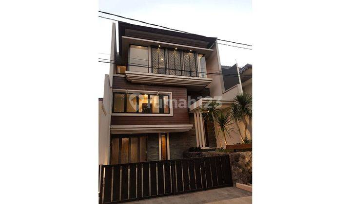 Dijual Rumah Minimalis Modern Style 3 Lantai Araya 2 1