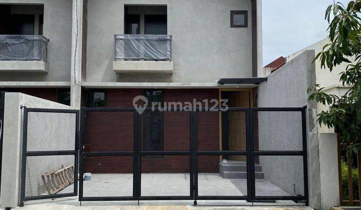 Dijual Rumah New Gress 2 Lantai di Kutisari Indah 1