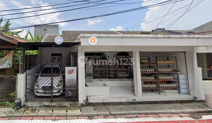 Dijual Rumah Siap Huni 1 Lantai Lokasi Bagus di Semolowaru Timur 1