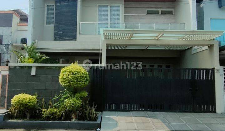 Dijual Rumah Siap Huni Terawat 2 Lantai di Babatan Pantai Utara 1