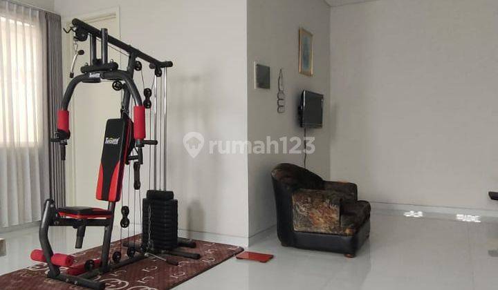 Dijual Rumah Siap Huni Terawat 2 Lantai di Babatan Pantai Utara 2