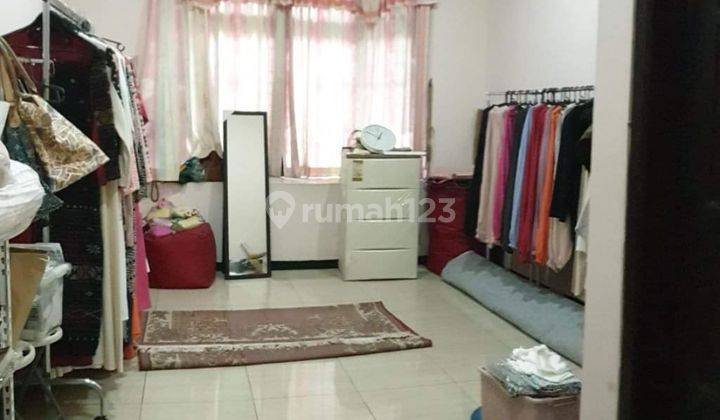 Dijual Rumah Semi Furnish 2 Lantai di Rungkut Asri Barat 2