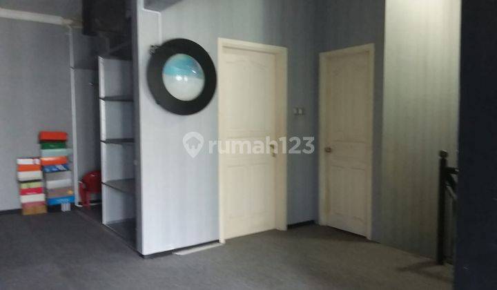 Rumah 2 lt Siap Huni Minimalis 2m an di Pakuwon City 2