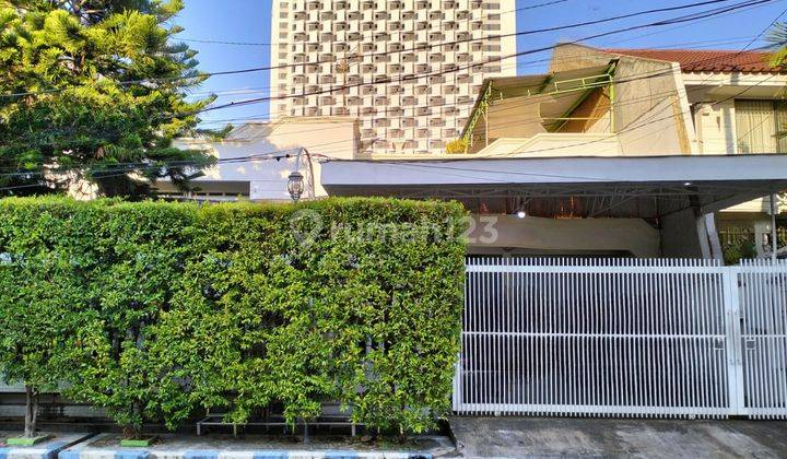 Dijual Rumah Bagus Terawat 1,5 Lantai di Manyar Kertoarjo 1