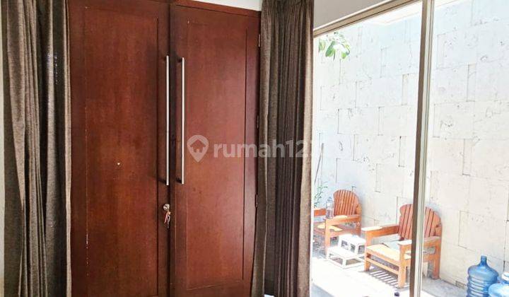 Dijual Rumah Murah Bagus Siap Huni 2 Lantai di Graha Famili 2