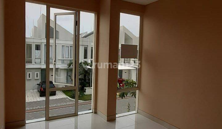 Rumah Minimalis 2 Lt Bagus di Adelaide Grand Pakuwon