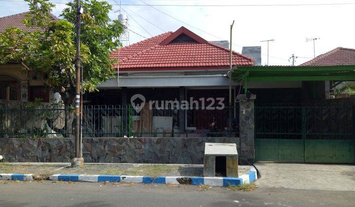 Dijual Rumah Lokasi Bagus Bs Untuk Usaha di Jalan Pondok Nirwana 1