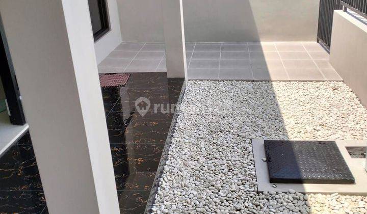 Rumah Baru Gres Sutorejo 2