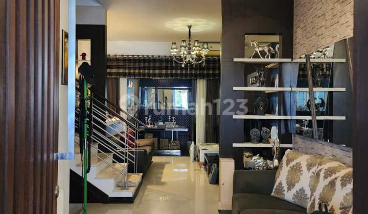 Mentari Beach Good and Well-Maintained Semi-Furnished 2 Floors