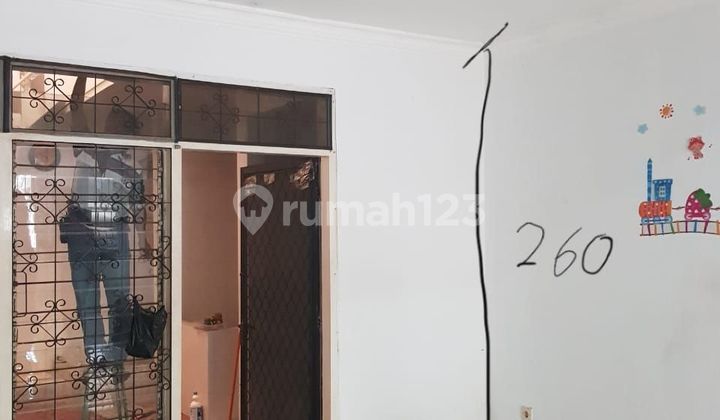 ruang tamu nginden intan timur 2 lt